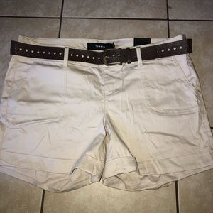 Torrid khaki shorts with belt